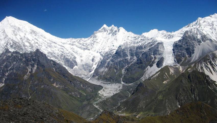 Langtang, GosainKunda Lake, & Helambu