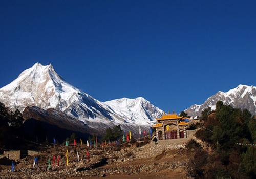 Around Manaslu